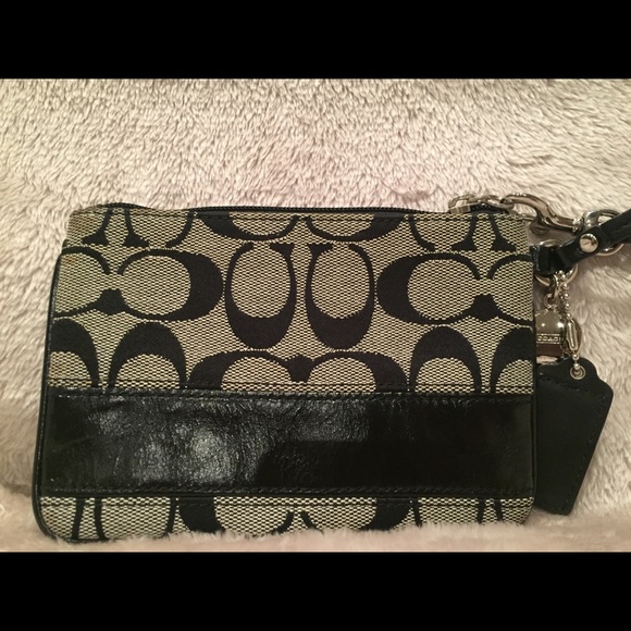 Coach wristlet - Picture 2 of 3